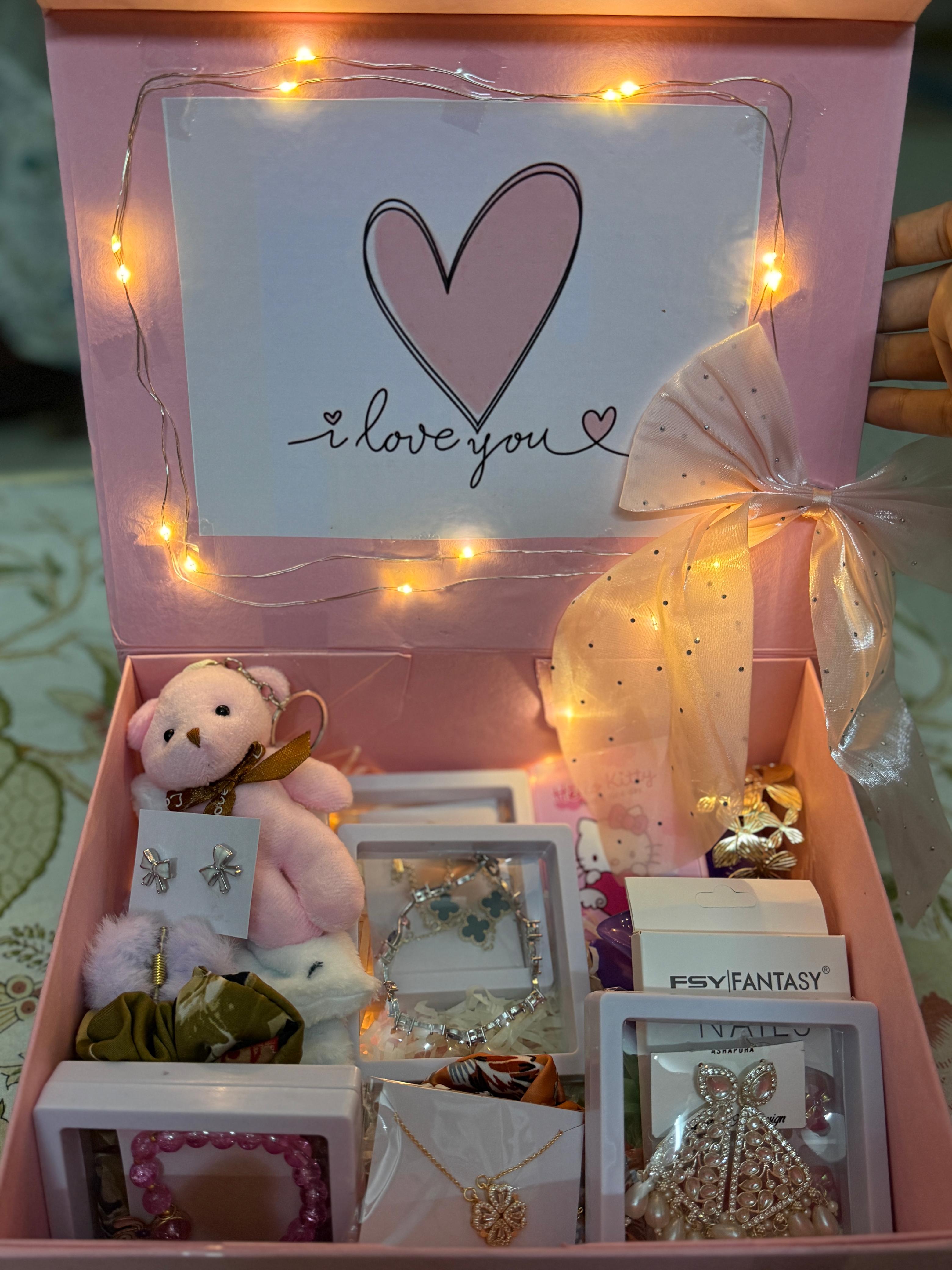 Sweetheart Surprise Box 🧚🏻‍♀️💝