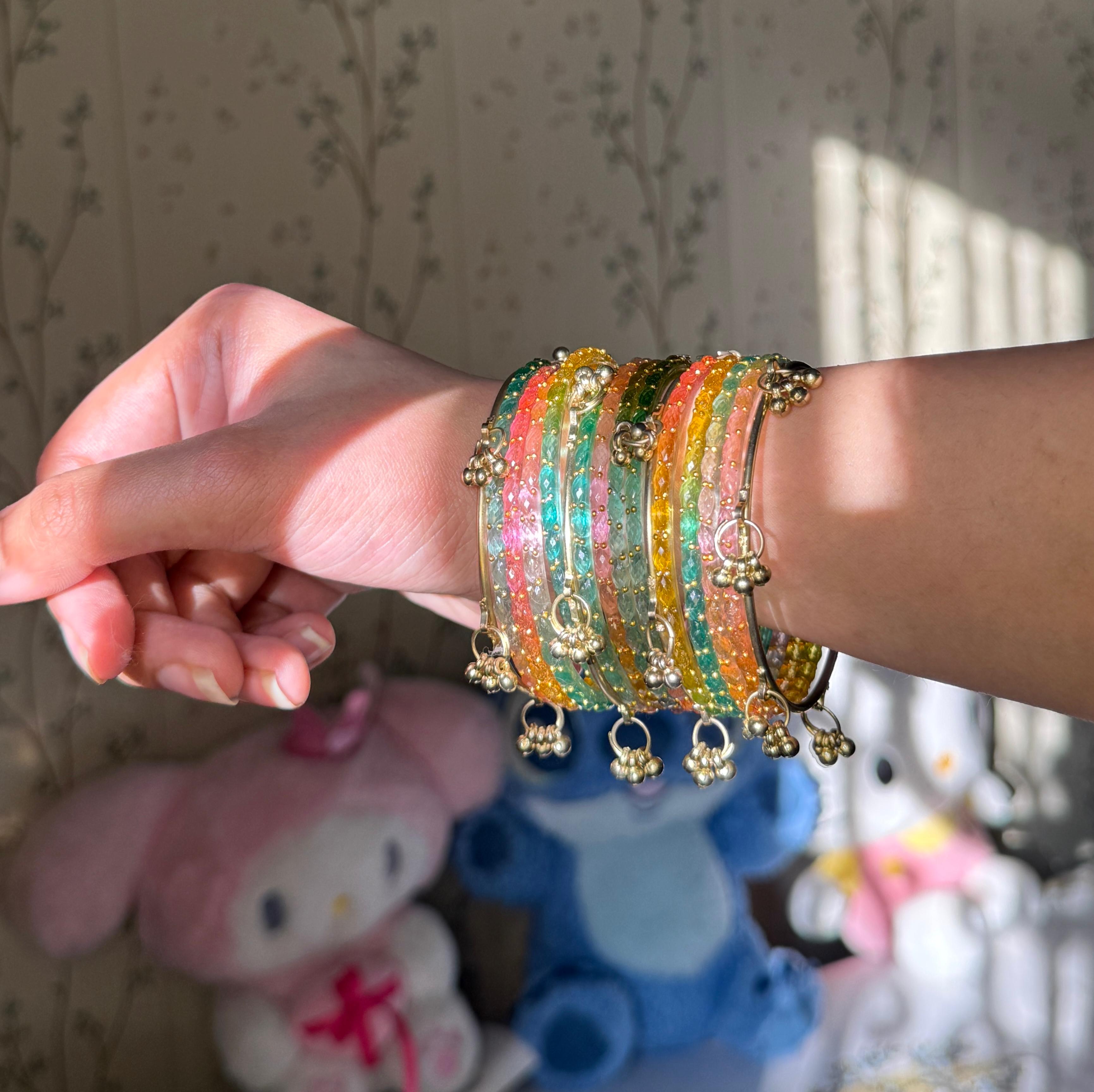 Husn bangles💖💛